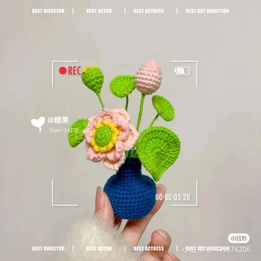 Crochet Guide: Mini Lotus Potted Plant for Desktop