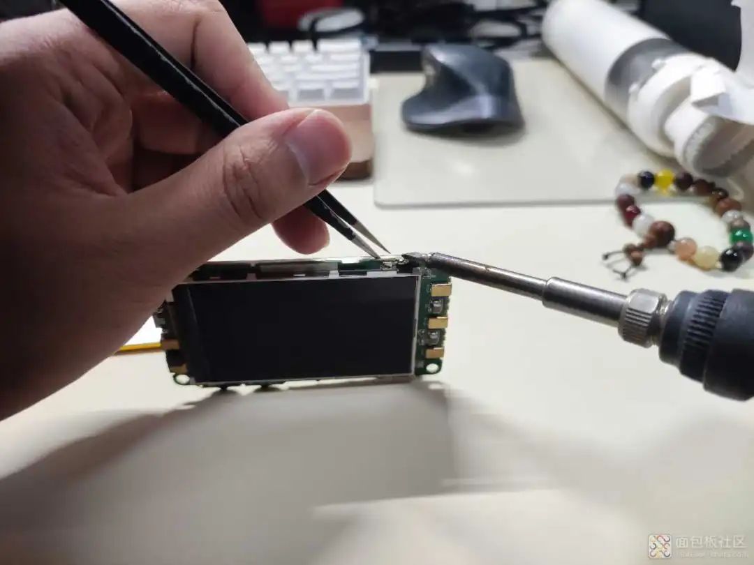 Disassembling a Ten-Year-Old Marvel: Miniware DS203 Mini Oscilloscope