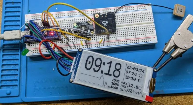 How to Build a GPS-Enabled E-Paper Clock
