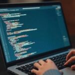 Microcontroller Programming Download and Debugging Techniques