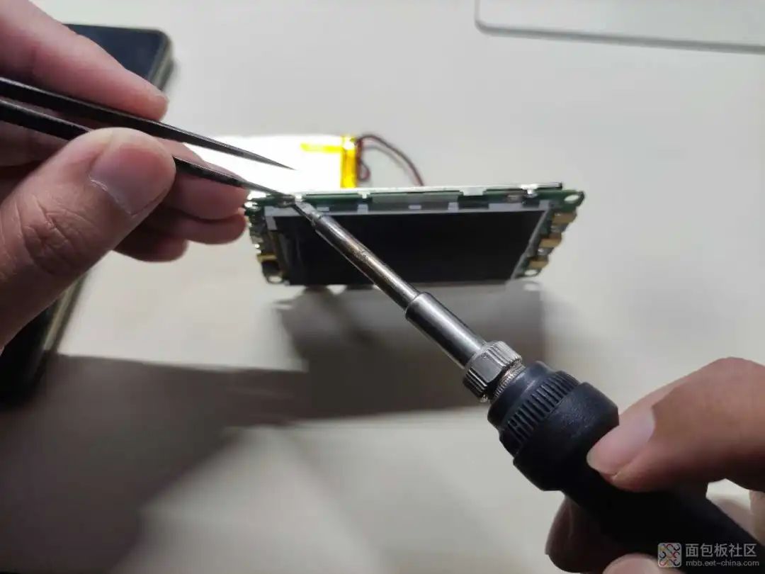Disassembling a Ten-Year-Old Marvel: Miniware DS203 Mini Oscilloscope