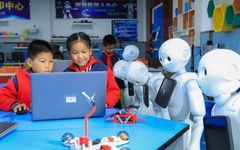 Exploring the Relationship Between AI, Robotics, and Programming