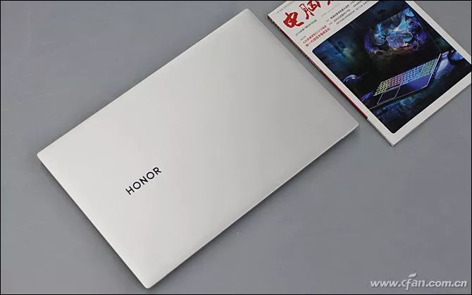 Honor MagicBook Pro Experience: A Stunning Full-Screen Laptop!