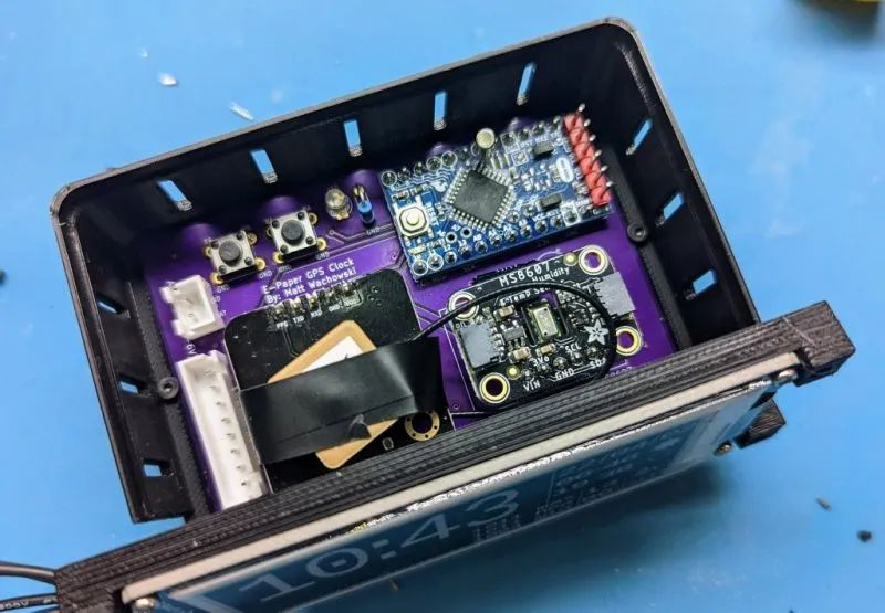 How to Build a GPS-Enabled E-Paper Clock
