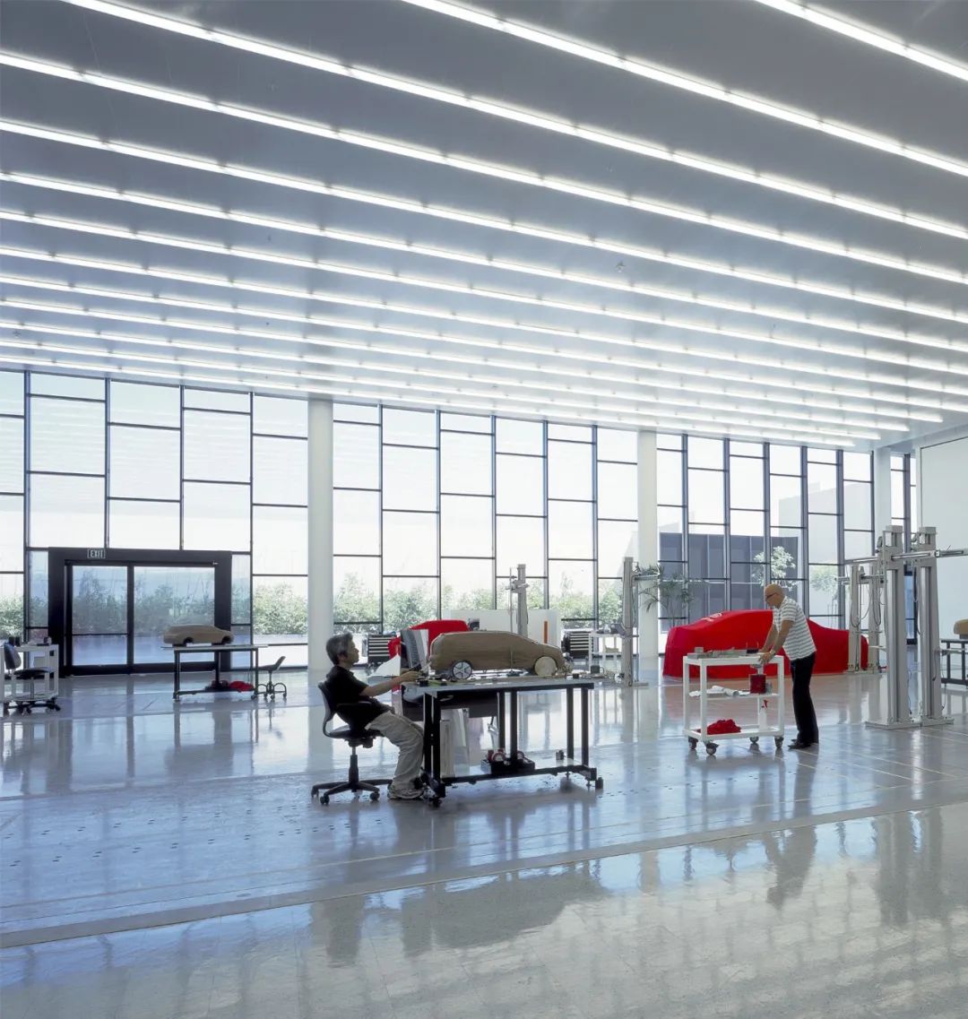 Thoughts on Headquarters Design by Silas Chiow and Qiu Huikang