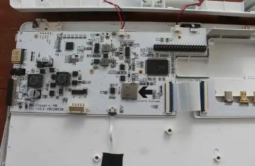 Is the Chinese Made CrowPi L Raspberry Pi Laptop Worth $279?
