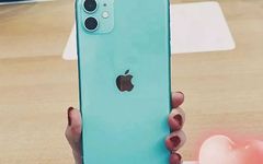 Why iPhone 11 Is Not Worth Buying: A Discussion on Phone Screens