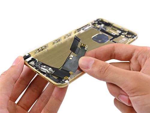 Apple iPhone 6 Plus Teardown High-Resolution Images