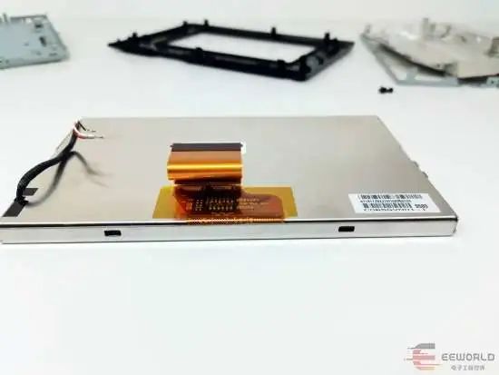 Disassembly Analysis: Audi Q3 and A4L Center Display Circuit