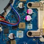 Differences Between Writing 1 and Writing 0 for Resetting in Microcontroller Programming