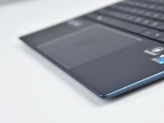 HP Elite Dragonfly G3 Review: The Evolution of Premium Business Laptops