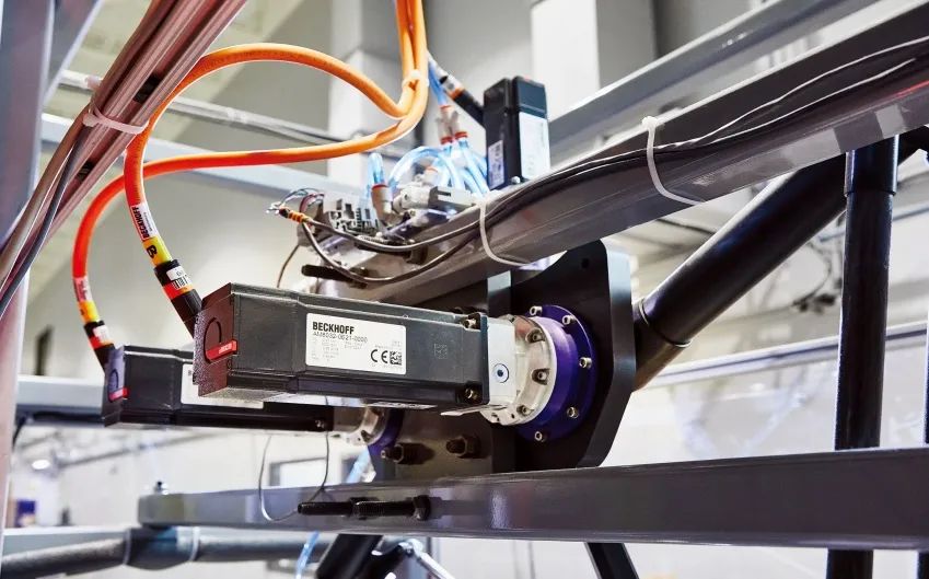 Breaking Traditional Thinking in Industrial Hardware: PC-Based Control, Robotics, and AI Technology