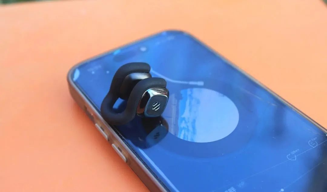 Applications and Challenges of Bluetooth in Smart Homes