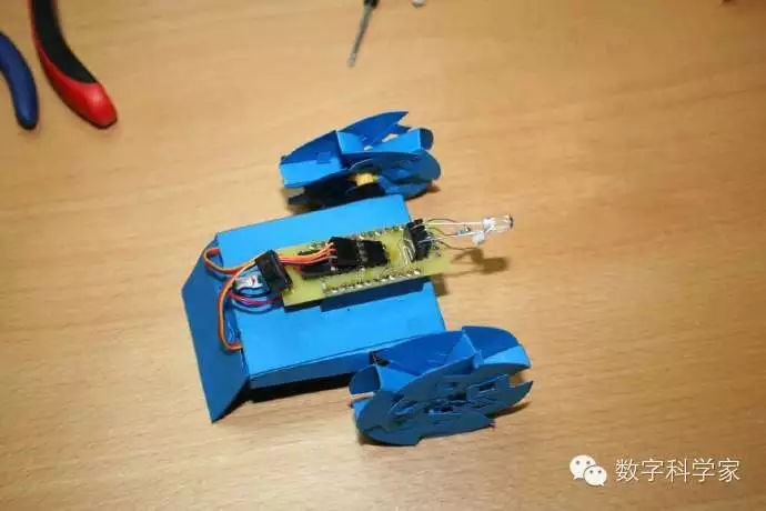 DIY: Fold a Paper Robot