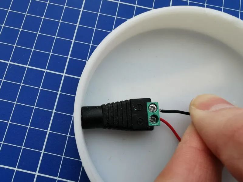 Programmable Magnetic Levitating Desktop Atmosphere Light (Arduino + WS2812)