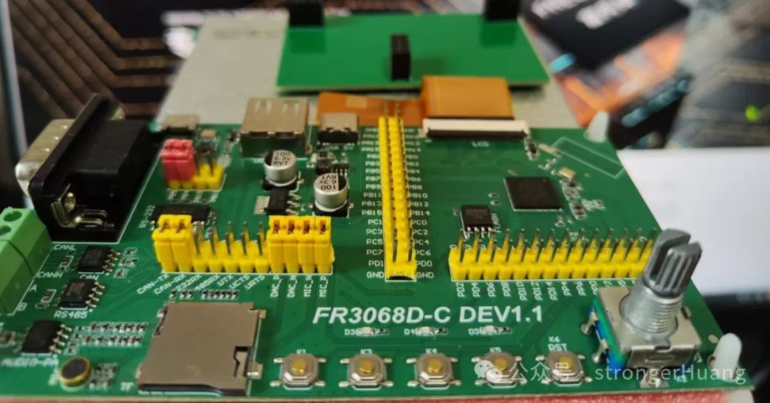 Getting Started with the Domestic STAR-MC1 Microcontroller in 5 Minutes