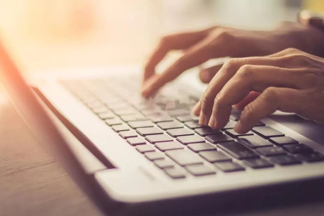 Why Algorithm Experts Recommend Learning C++