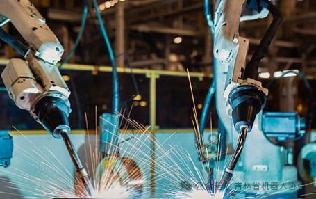 Industrial Robots: The Backbone of Smart Manufacturing