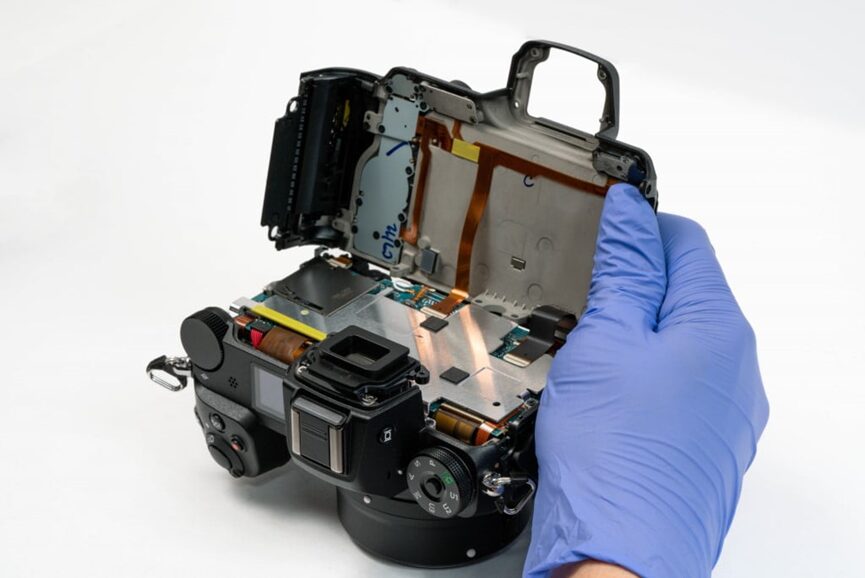 Disassembly of Nikon's Flagship Mirrorless Camera Z7 II