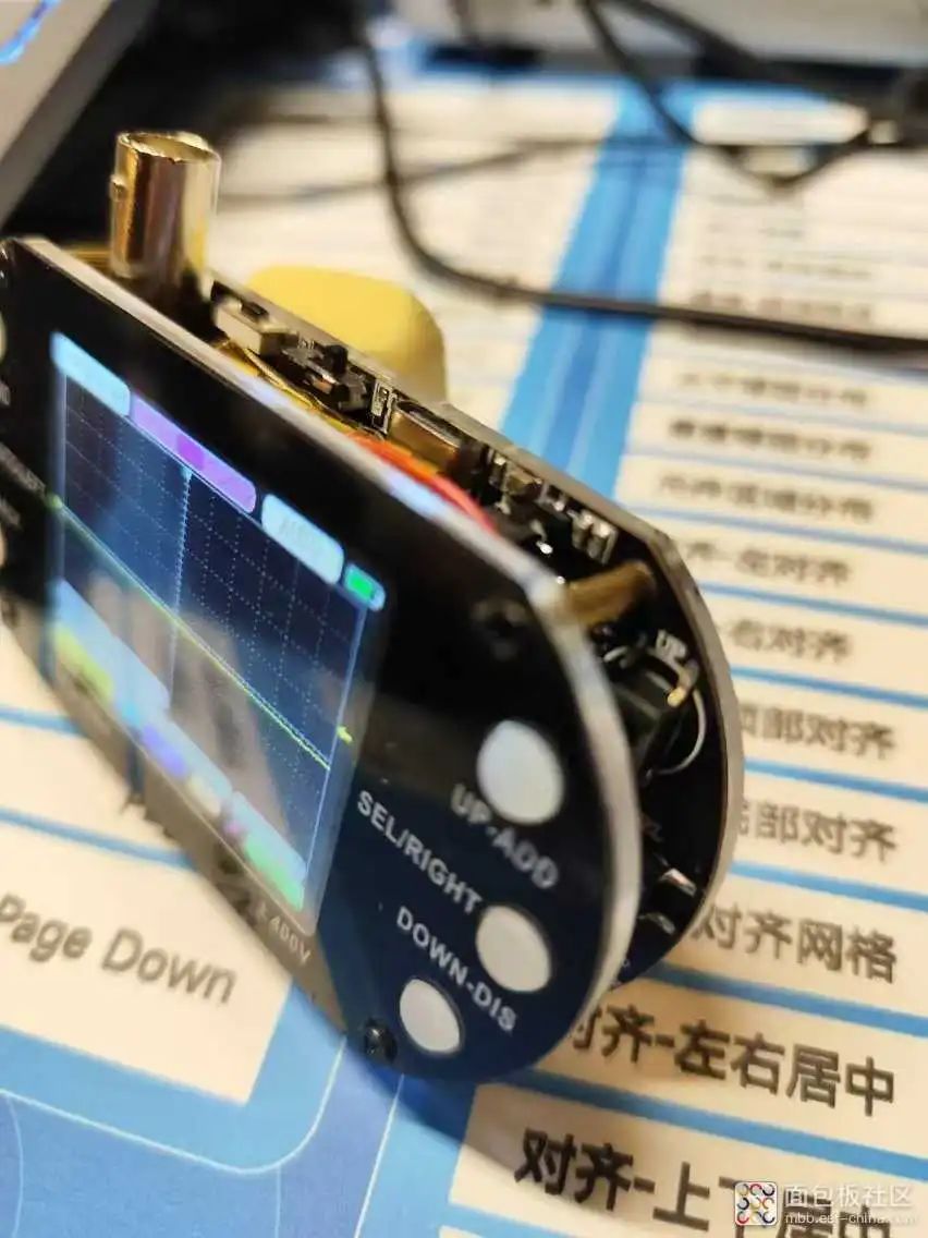 Disassembling a Mini Oscilloscope: Is It Worth It?