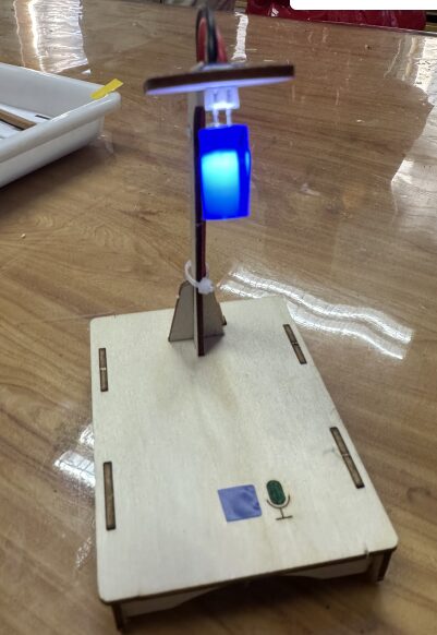 DIY Voice-Controlled Desk Lamp