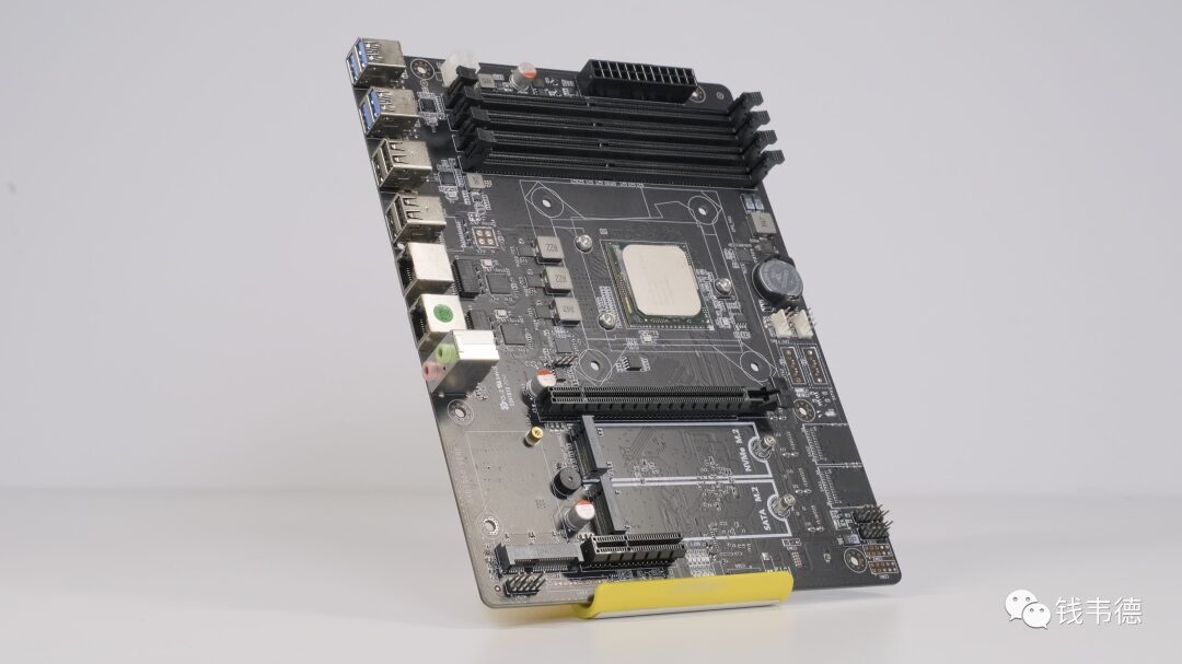Review of Intel Xeon D-1581 CPU: Low Power, High Performance