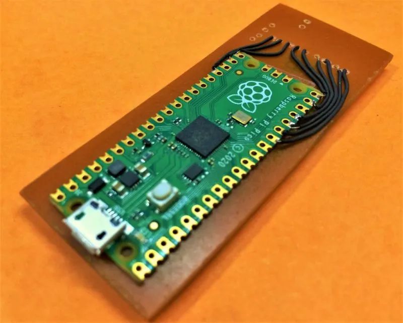 PiCalc: DIY OLED Screen Calculator Based on Raspberry Pi Pico