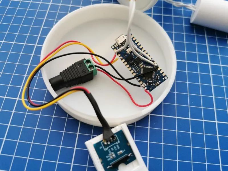 Programmable Magnetic Levitating Desktop Atmosphere Light (Arduino + WS2812)