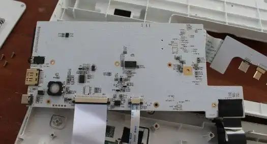 Is the Chinese Made CrowPi L Raspberry Pi Laptop Worth $279?