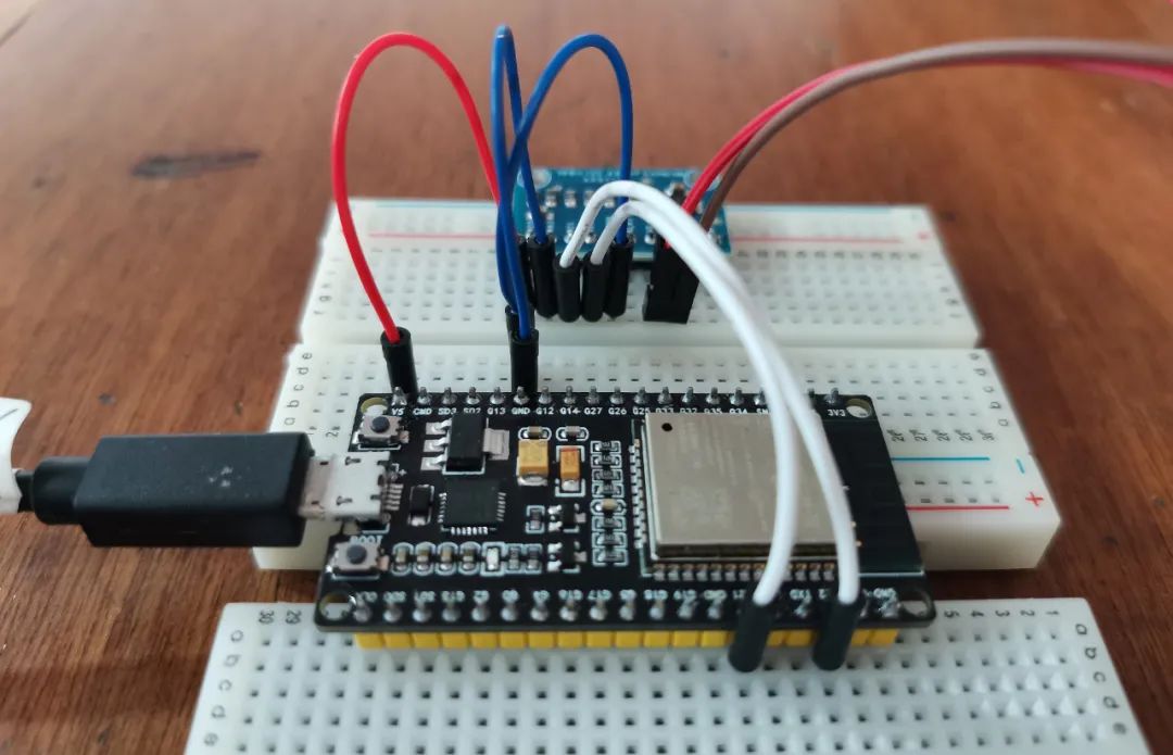 Collecting AC Voltage Signals Using Phyphox, ESP32, and ADS1115