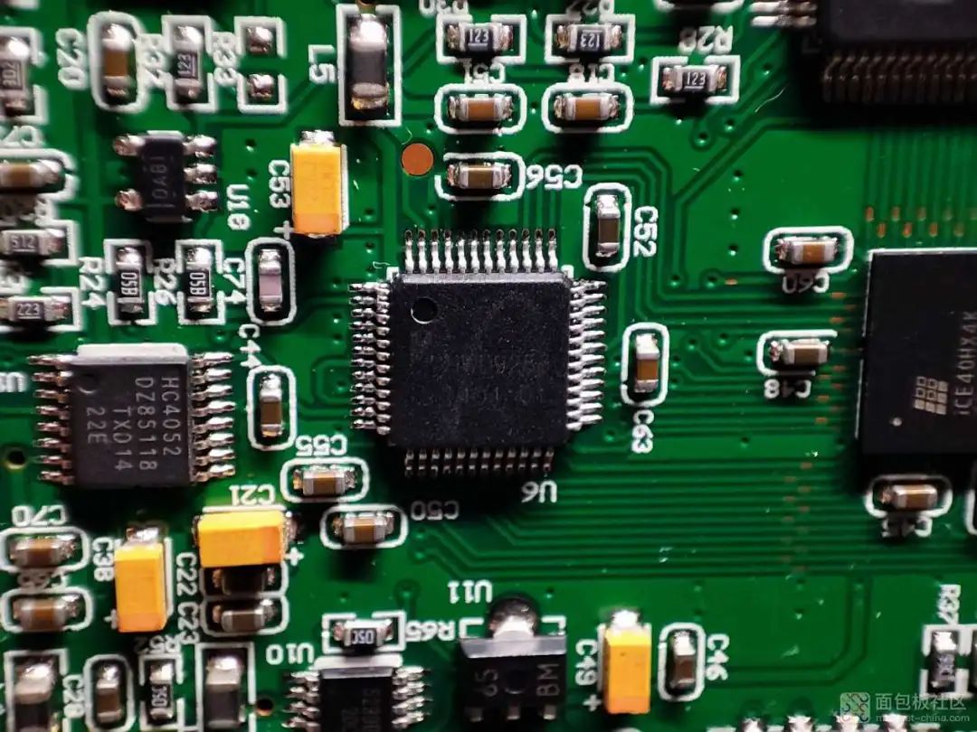 Disassembling a Ten-Year-Old Marvel: Miniware DS203 Mini Oscilloscope