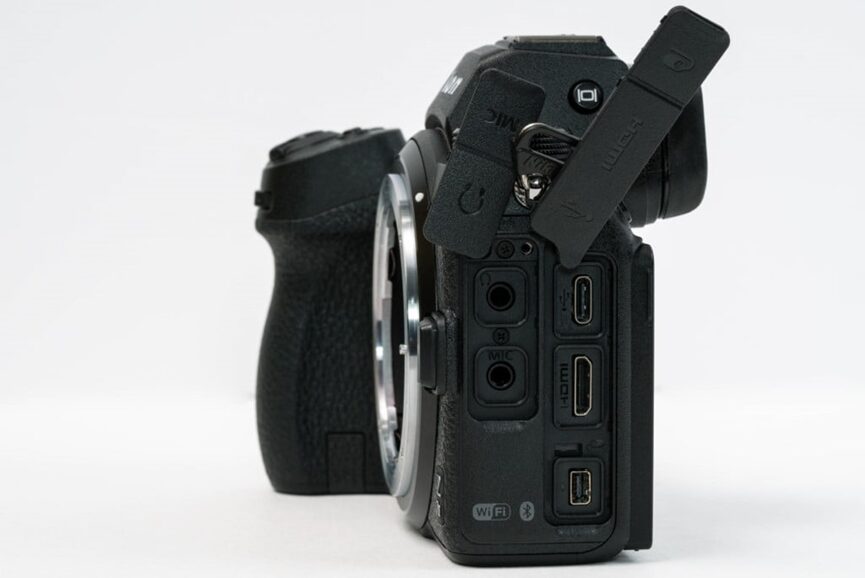 Disassembly of Nikon's Flagship Mirrorless Camera Z7 II