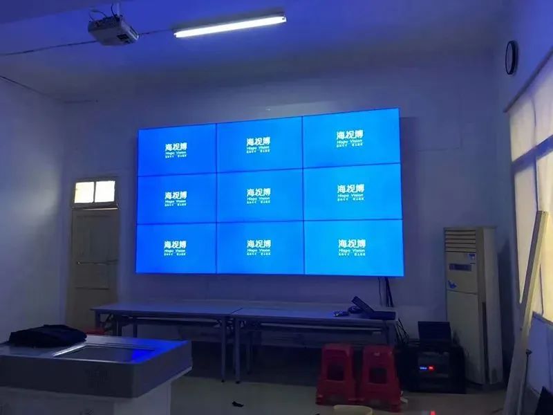 Distinguishing Between LCD Splicing Screens and LED Splicing Screens