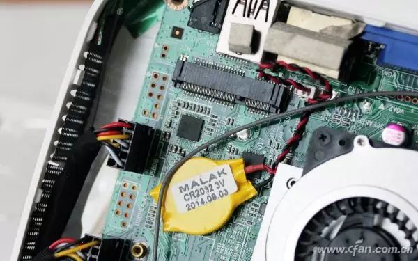Review of the Compact Hasee MiniPC
