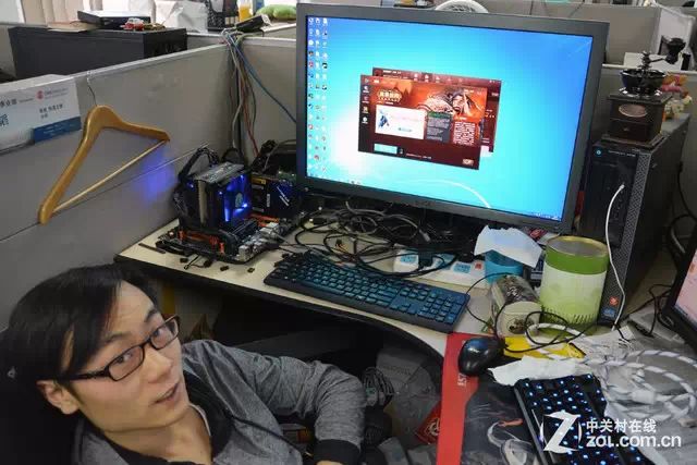 Unveiling The Workstations Of Hardware Editors