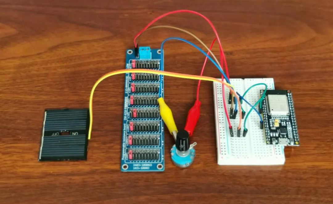 Using ESP32 and Phyphox to Plot the I-V Characteristics of Solar Panels