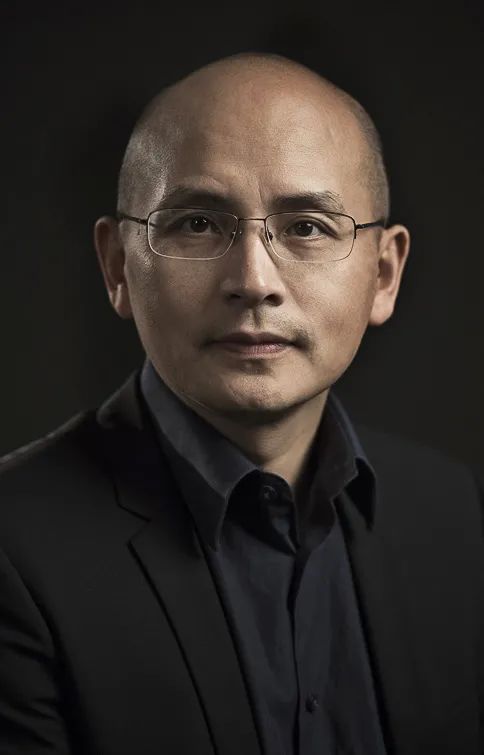 Thoughts on Headquarters Design by Silas Chiow and Qiu Huikang