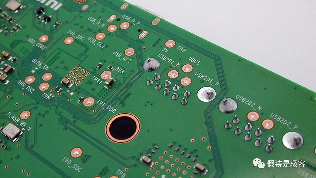 Exploring the Raspberry Pi 400: Is This New Learning Machine for You?