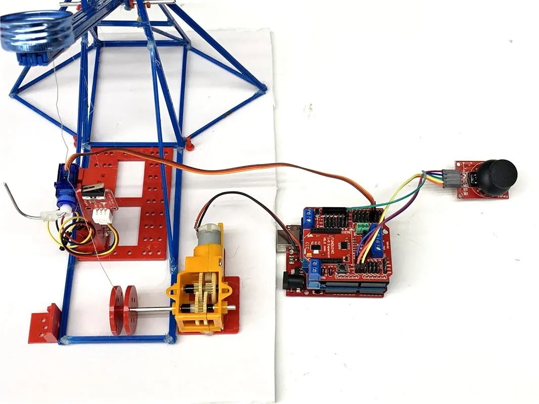 Building an Electric Catapult: Combining Mechanics and Electronics