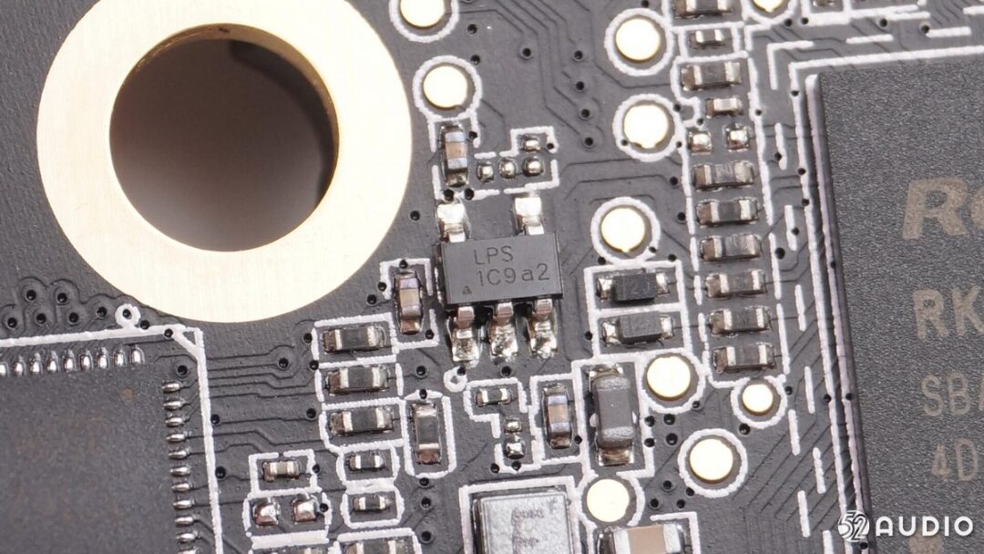 Analysis of 2020 Micro Source Power Management Solutions