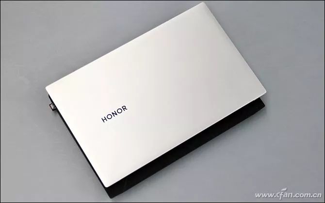 Honor MagicBook Pro Experience: A Stunning Full-Screen Laptop!