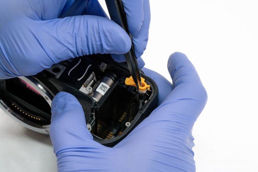 Disassembly of Nikon's Flagship Mirrorless Camera Z7 II