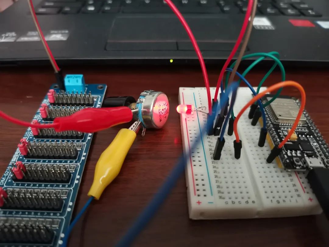 Using ESP32 and Phyphox to Plot the I-V Characteristics of a Diode