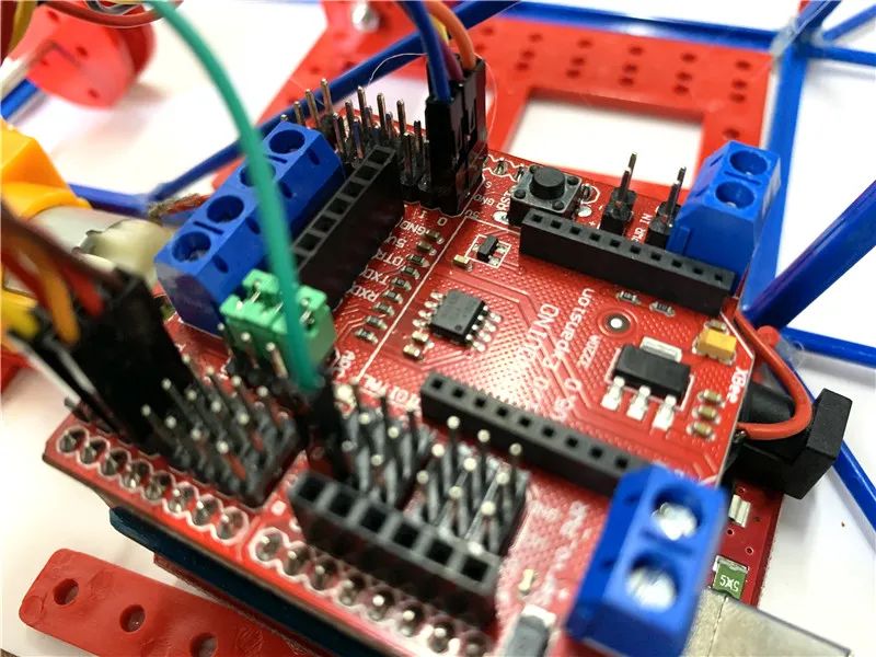Building an Electric Catapult: Combining Mechanics and Electronics