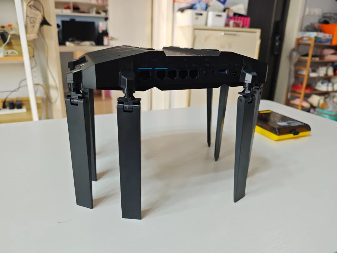 Wi-Fi 7 Router Review: Unboxing and Performance Test