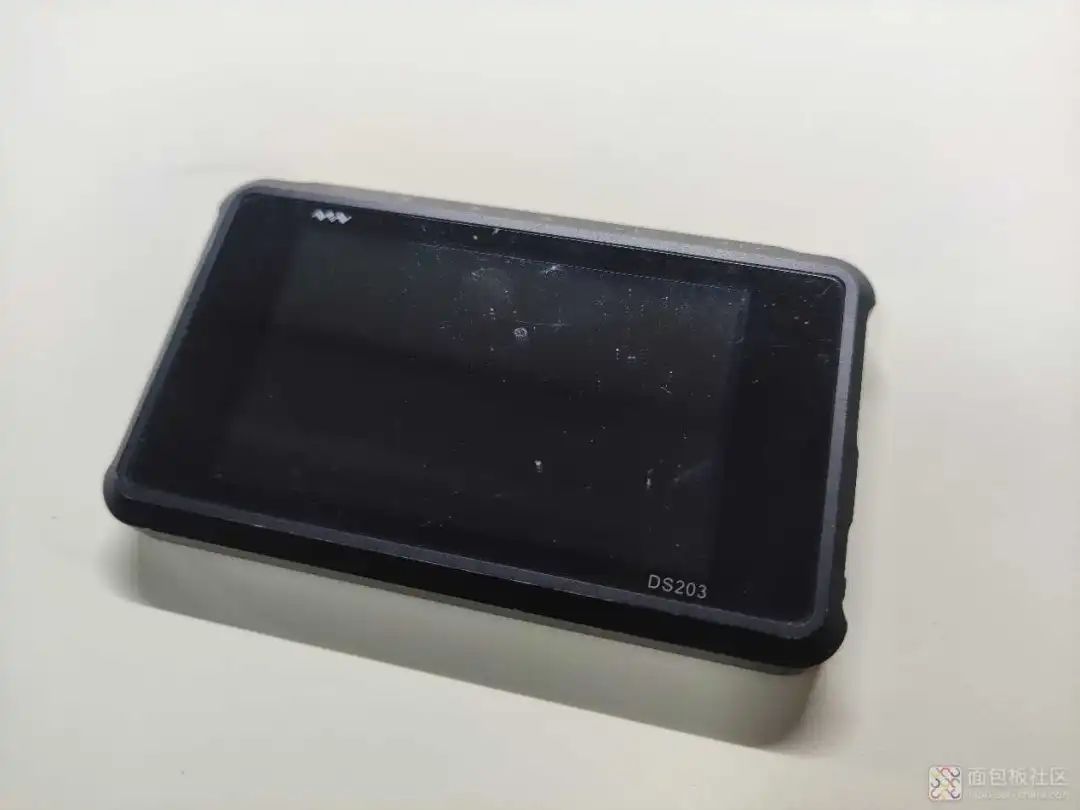 Disassembling a Ten-Year-Old Marvel: Miniware DS203 Mini Oscilloscope
