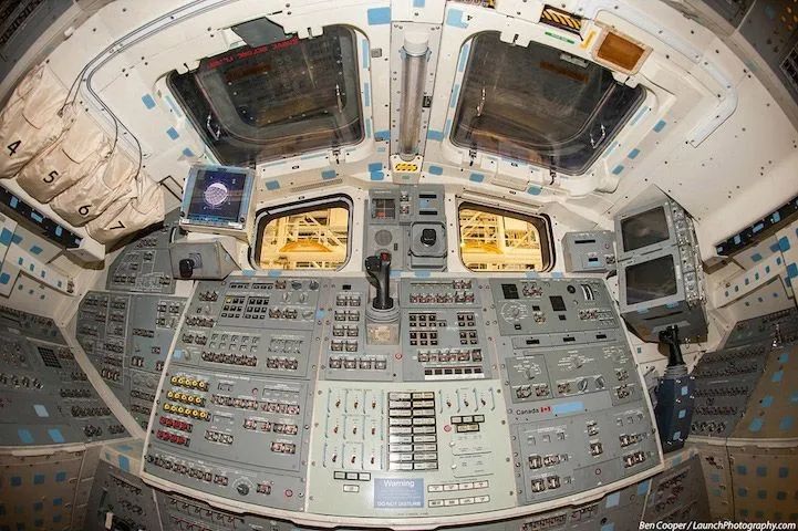 Why Buttons Are Preferred Over Touchscreens in Manned Spacecraft