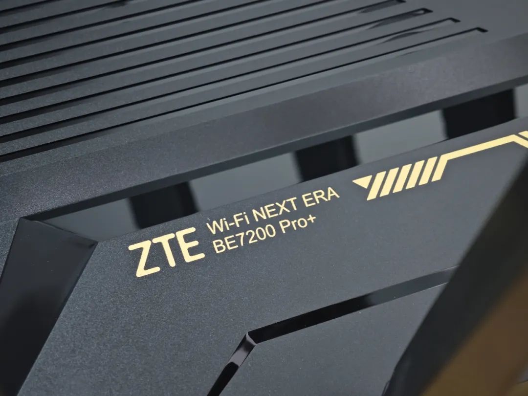 Wi-Fi 7 Router Review: Unboxing and Performance Test