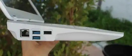 Is the Chinese Made CrowPi L Raspberry Pi Laptop Worth $279?