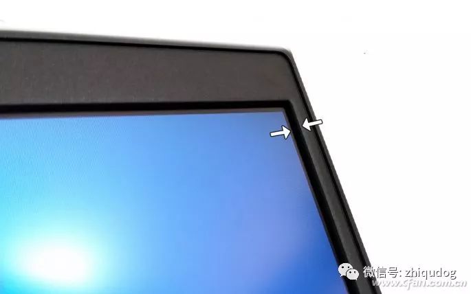 How to View the "Glass Complex" of Laptop Screens?